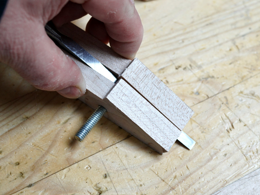 How To Make A Chisel Sharpening Jig IBUILDIT.CA